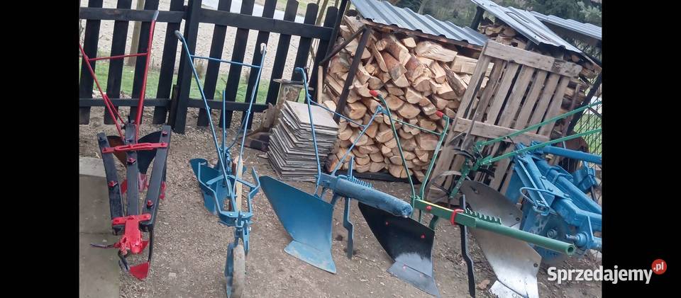 maszyny konne pługi itp Brzostek