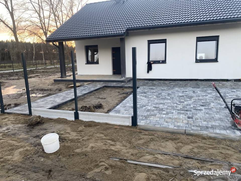 Połozenie kostki brukowej Ogrodzienia Kamień Pomorski
