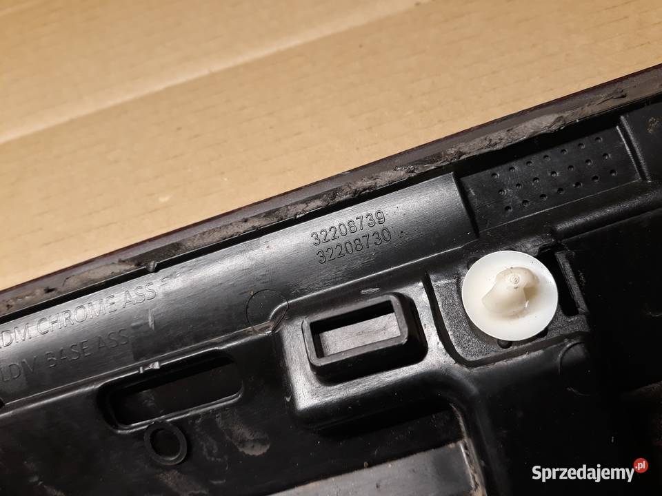 VOLVO XC60 II LISTWA DRZWI PRAWA PRZÓD PRAWYCH Międzychód