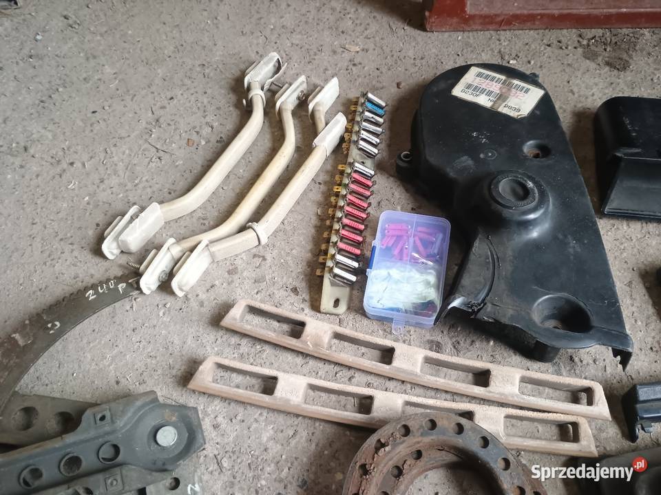 Części volvo 240 244 242 245 740 744 745 serii Nowy Dwór Mazowiecki