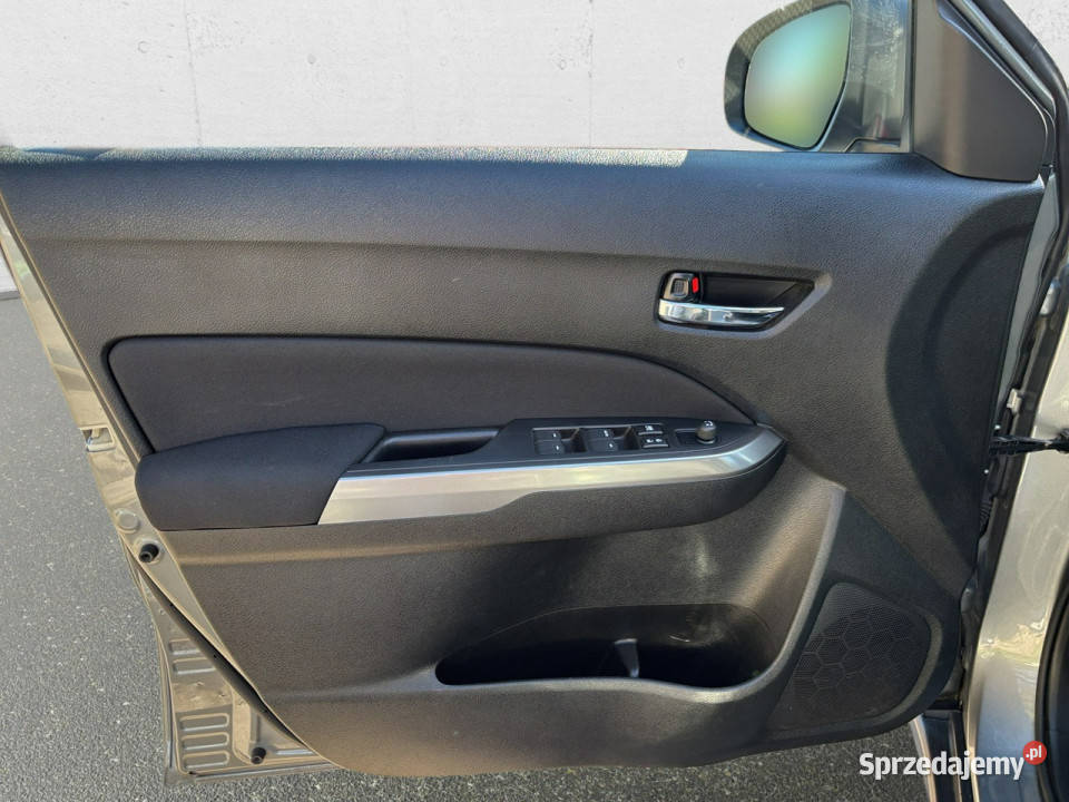 Suzuki Vitara 15 Strong Hybrid Premium 4WD AGS Z podgrzewane fotele Warszawa sprzedam
