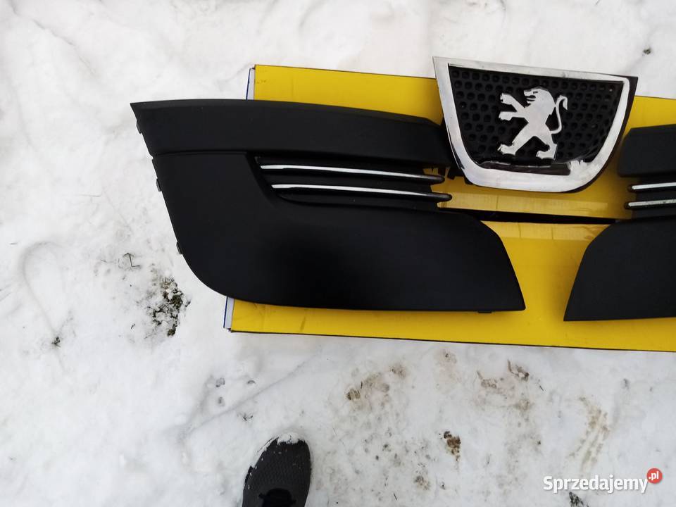 Atrapa kratka halogenu Peugeot 3008 osobowe mazowieckie Warka