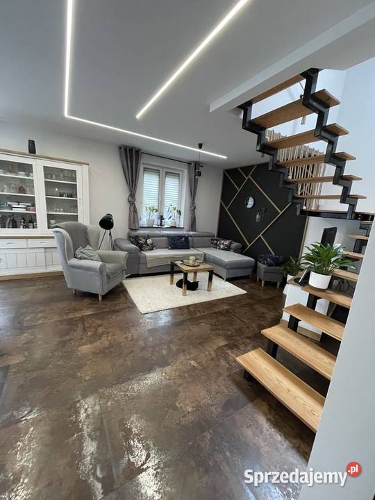 Dom na sprzedaż w pięknej okolicy 537m2 podkarpackie Brzezówka