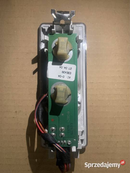 Lampka podsufitki E9E43S bmw 5 e60 e61 osobowe Szczecin