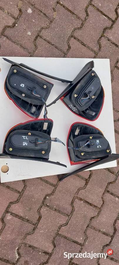 Lampa tył tylna prawa lewa BMW E39 Kombi Szczecin