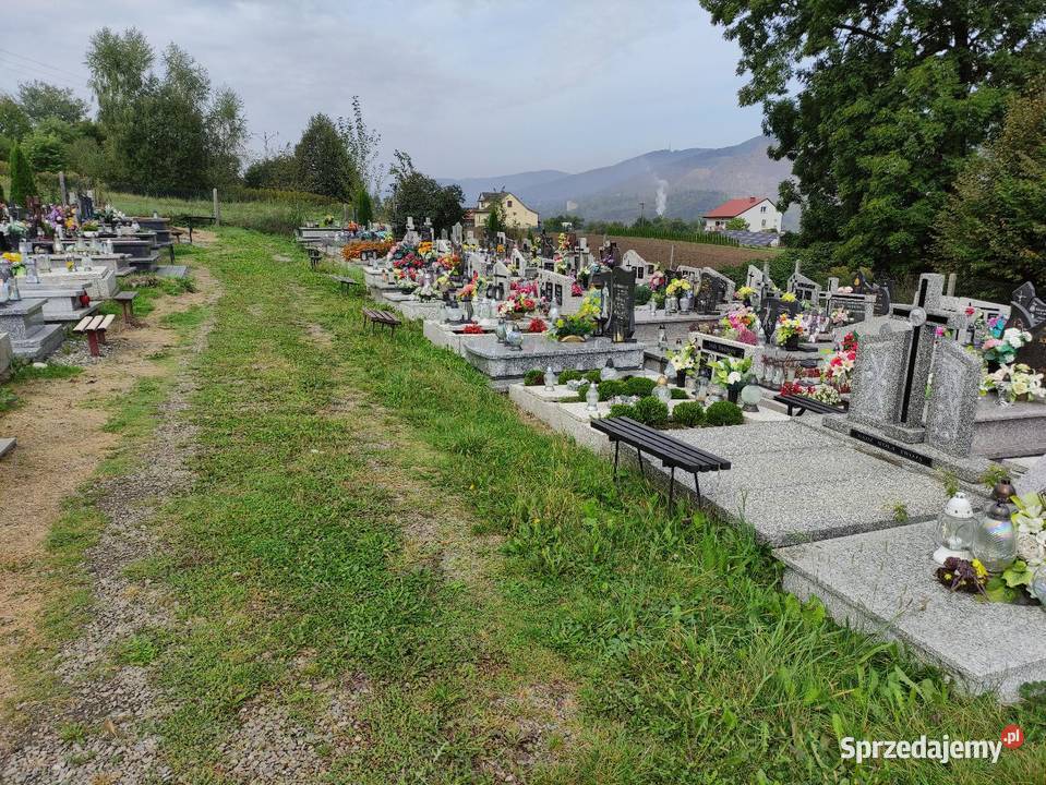Grobowiecmiejsce na cmentarzu w Marcinkowicach małopolskie Marcinkowice