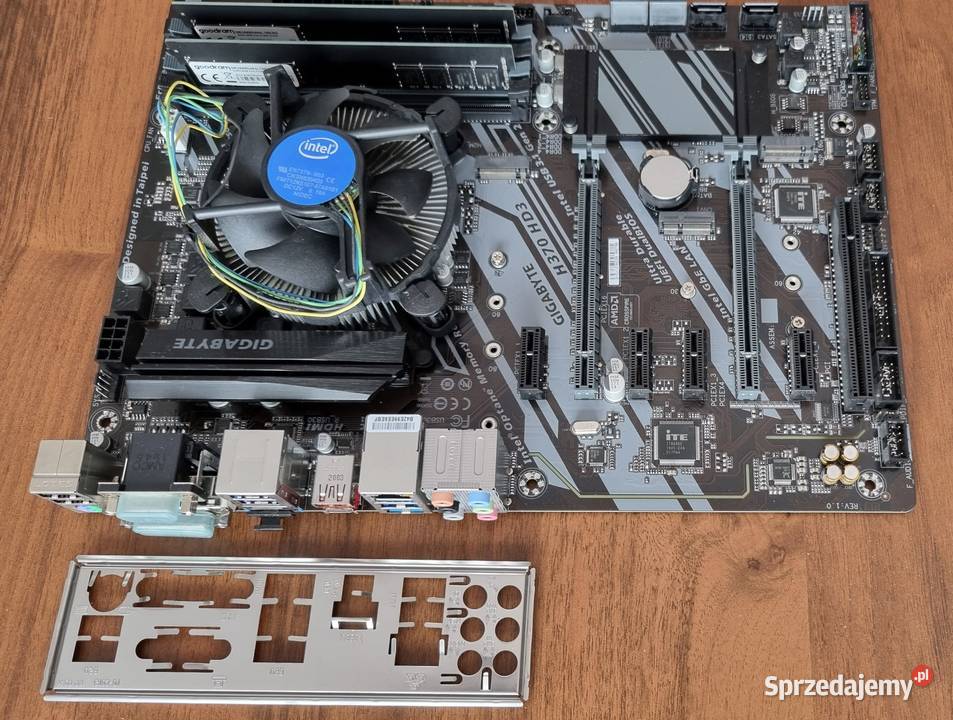 Gigabyte H370 HD3 CPU i58500 16GB RAM DDR4 Będzin