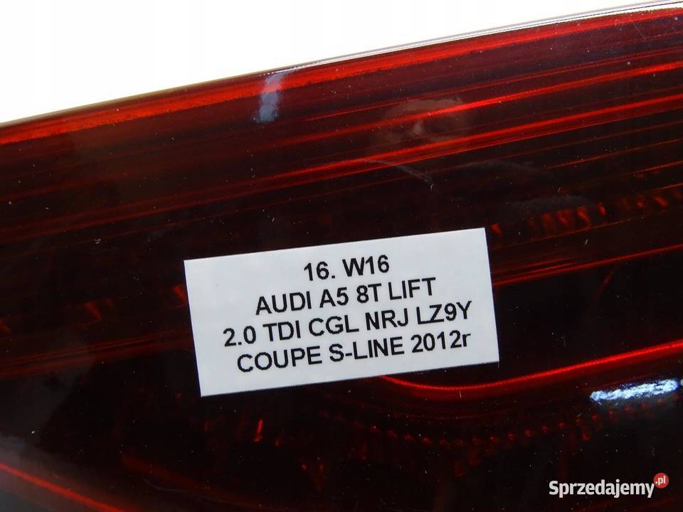 LAMPA PRAWA PRAWY TYŁ TYLNA W KLAPĘ AUDI A5 8T osobowe