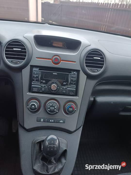 Kia Carens 20B 145 2009 benzyna Samochody osobowe Mokobody sprzedam