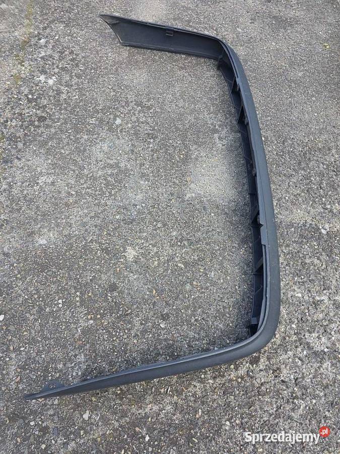 Spoiler dolna część zderzaka przedniego Toyota