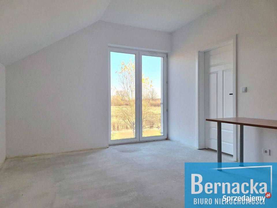 Nowoczesny dom wolnostojący duża działka Sprzedaż Wrocław