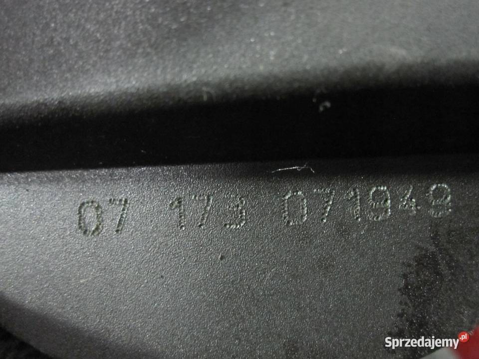 FORD TRANSIT 22 TDCI 12r obudowa filtra osobowe Osłony i zaślepki Części samochodowe