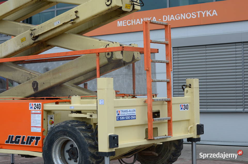 Podnośnik nożycowy JLG Liftlux 15322 240 podest Jasło