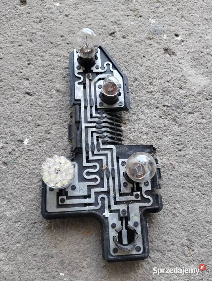 Opel Corsa B wkład lampy PRAWY TYŁ Lampy tylne Świdnik