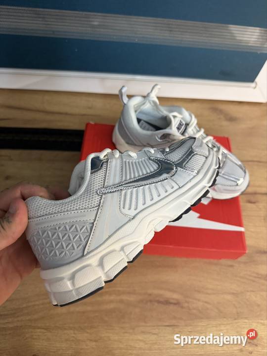 Nike Zoom Vomero 5 Srebrne Szare Sneakersy Buty Obuwie sportowe Łódź sprzedam