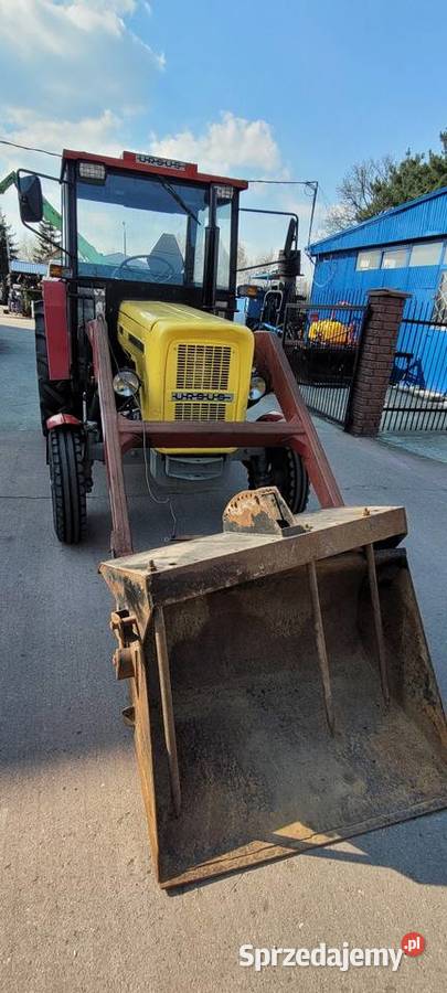 Ciagnik Ursus c360 z turem Ciągniki Nowy Korczyn
