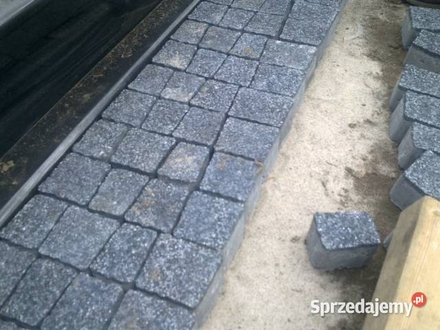 Usługi czyszczenia mycia kostki brukowej cennik