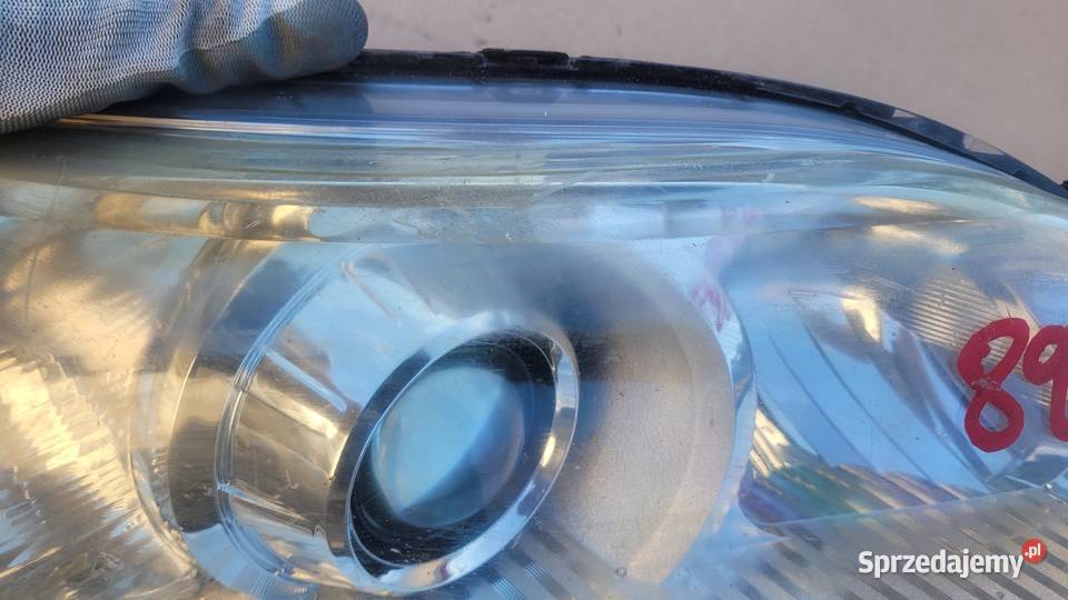 TOYOTA SIENNA PRAWY REFLEKTOR LAMPA PRAWA PRZOD Ruda Śląska