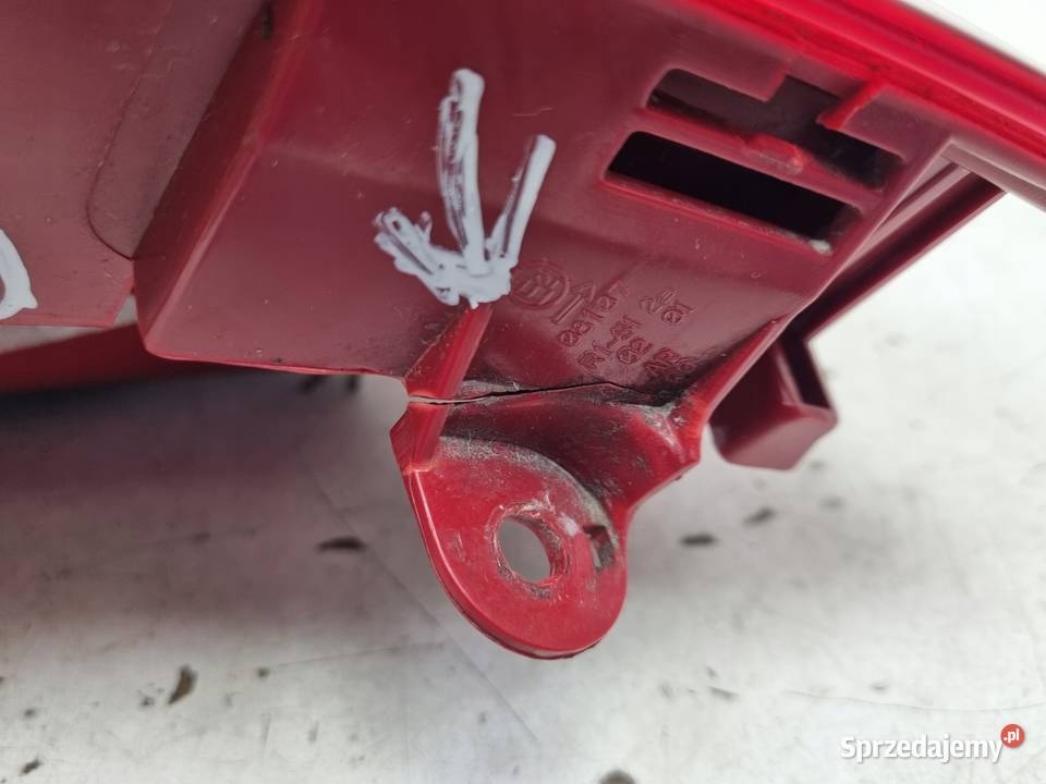 Renault Clio III HB lift TYLNA LAMPA PRAWA prawy Janów