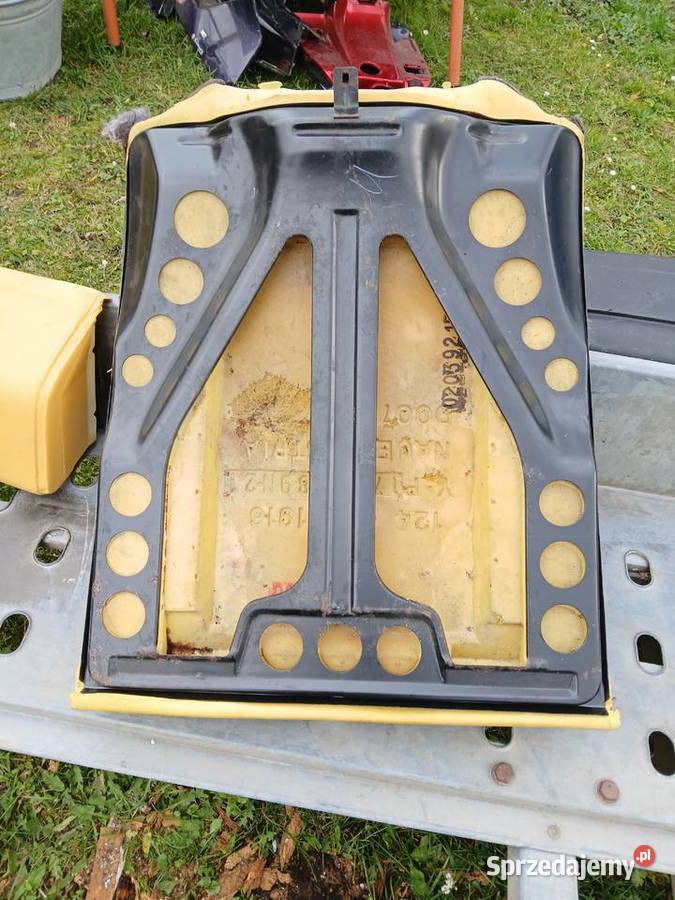 Mercedes W124 maska grillsiedzenia tapicerka Złoczew