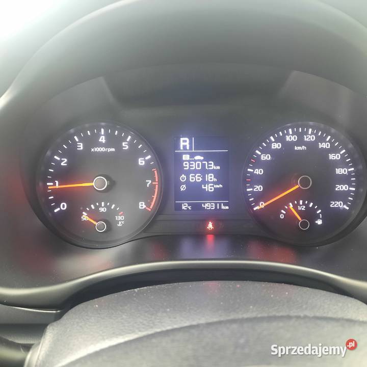 Kia Stonic 2022 12MPI 84 niski przebieg 49000km