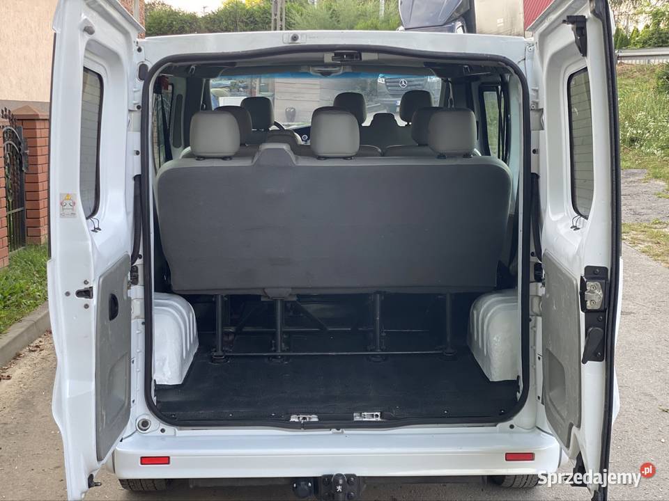 Renault Trafic 2011 20 cdi lift 9 osobowy Hak podkarpackie Rzeszów