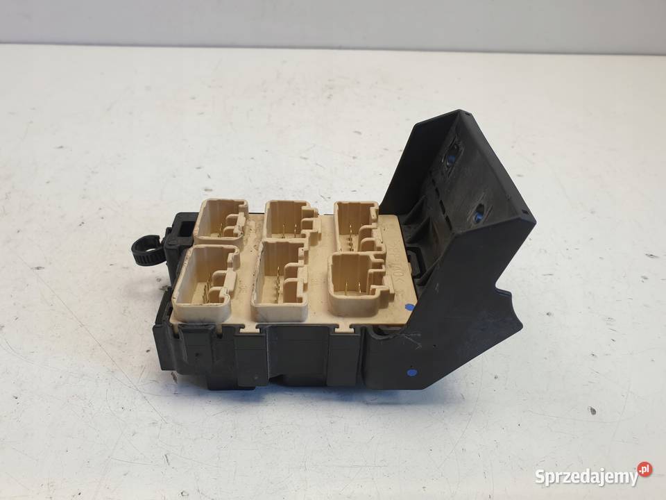 Corolla Verso II 22 D4D SKRZYNKA BEZPIECZNIKÓW lubelskie Rudka