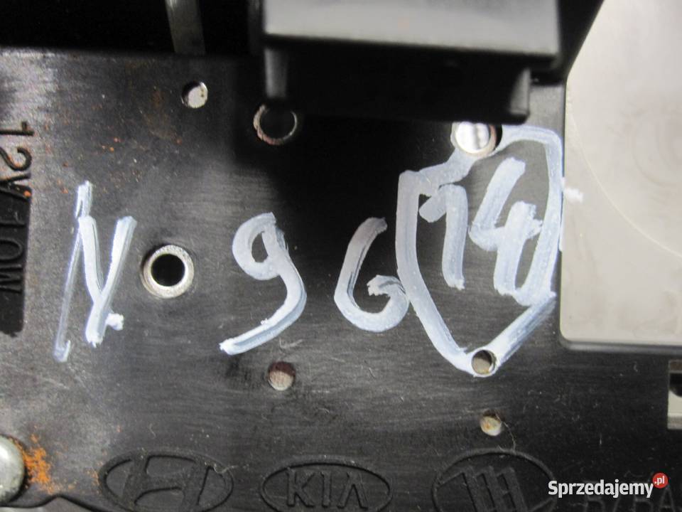 KIA SOUL 16 09r lampka podsufitki 928502K000 Kielce