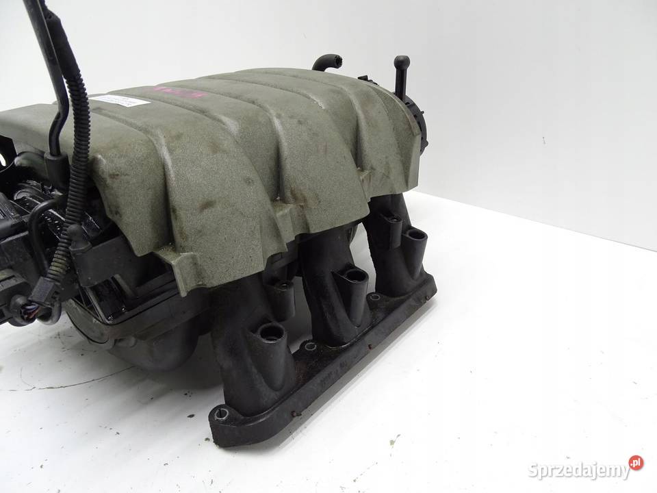 KOLEKTOR SSĄCY AUDI A6 C6 24 V6 BDW 06E133151