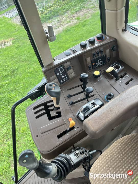 JOHN DEERE 6510 Zbuczyn