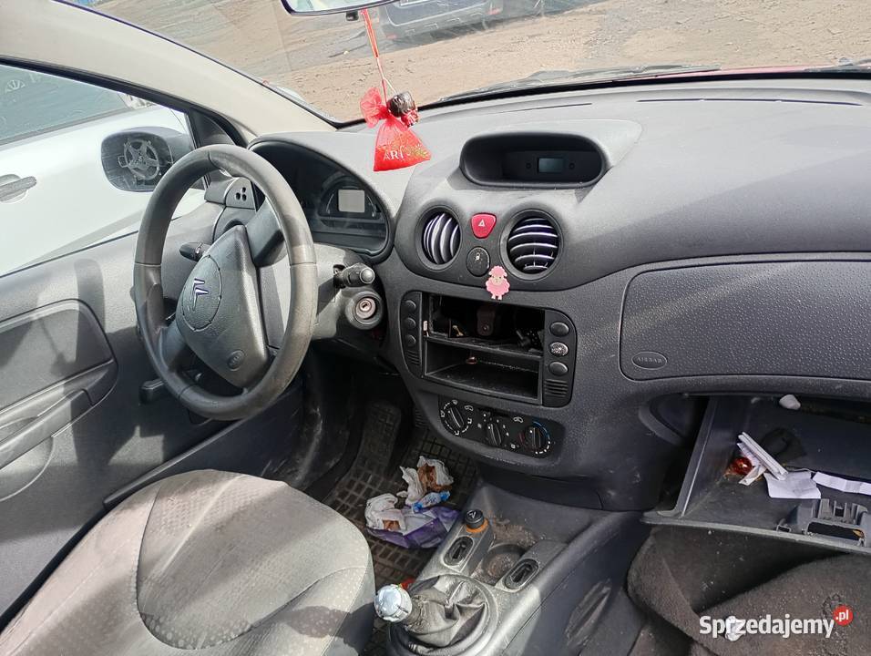 Citroen C2 12 EKQD zderzak przedni części Wałbrzych