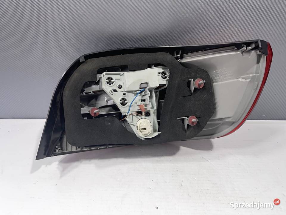 BMW E93 LEWA LAMPA TYŁ Ostroróg