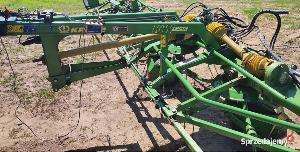 Przetrząsacz karuzelowy 105 m Krone KW Zgrabiarki i przetrząsacze Myszyniec