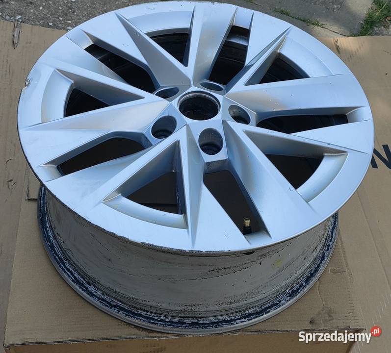 FELGA ALUMINIOWA SKODA OCTAVIA IV 7X17 ET46 Rożnów