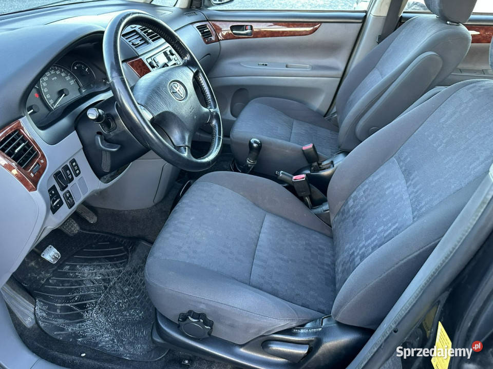 Toyota Avensis Verso 20 D4D 116 2001r 6 osobowa dolnośląskie