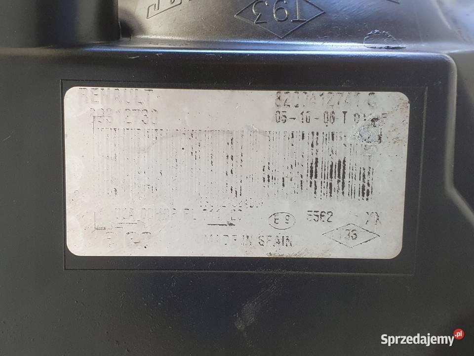 LAMPA LEWA Renault Megane II LIFT 0509 PRZEDNIA osobowe lubelskie Rudka