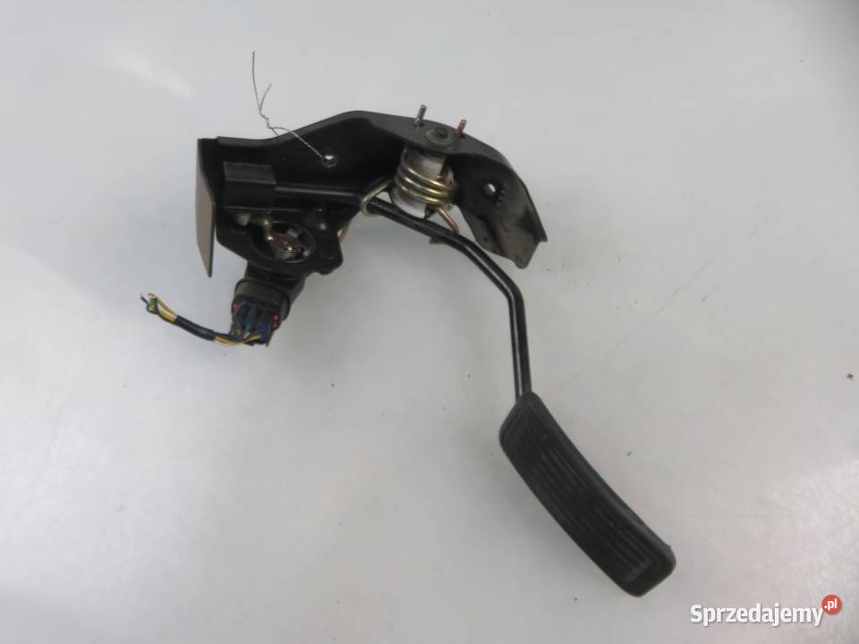 POTENCJOMETR GAZU TOYOTA AVENSIS T25 20 D4D