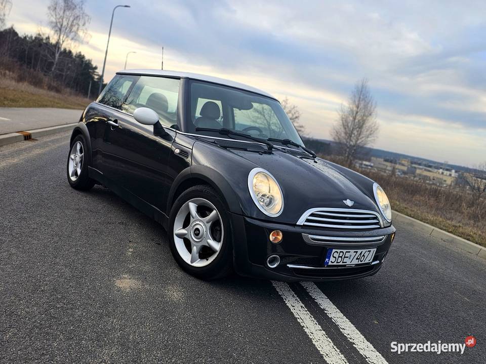 Mini Cooper 2006 16 benzyna 115 koni stan czarny Będzin