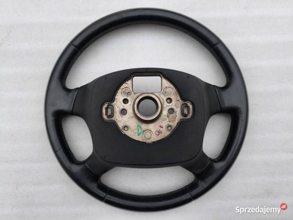 Skórzana Kierownica Multifunkcyjna Skoda Octavia osobowe Wyszków