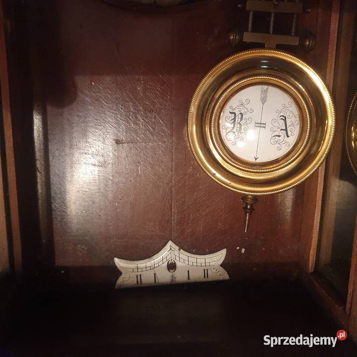 Sprawny zegar eklektyczny na pełnej dolnośląskie Wrocław
