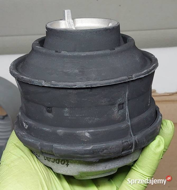 PODUSZKA SILNIKA MERCEDES W203 W209 W211 CLS osobowe dolnośląskie Mielęcin