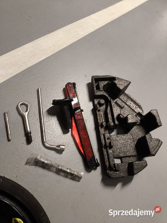 Koło zapasowe mercedes hak trójkąt klucz osobowe sprzedam