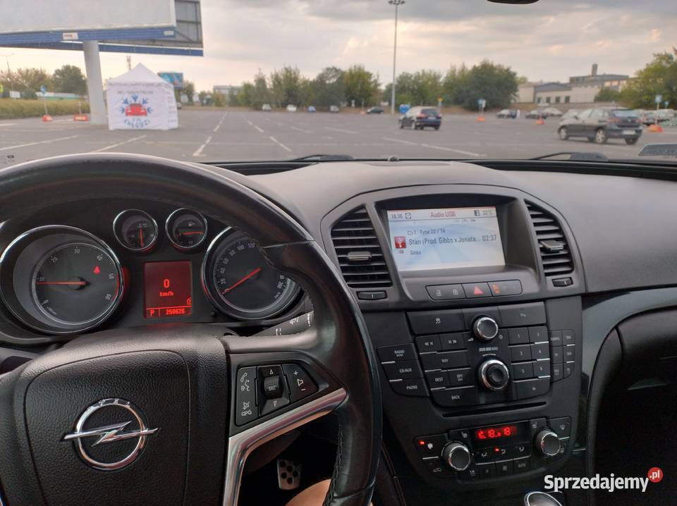 Opel Insignia 20cdti 160 Sport Tourer OPC Skóry 1960cm3 Motoryzacja