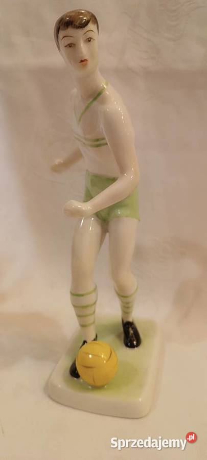 Figurka piłkarza z porcelany Hollóhza Węgry Kraków sprzedam