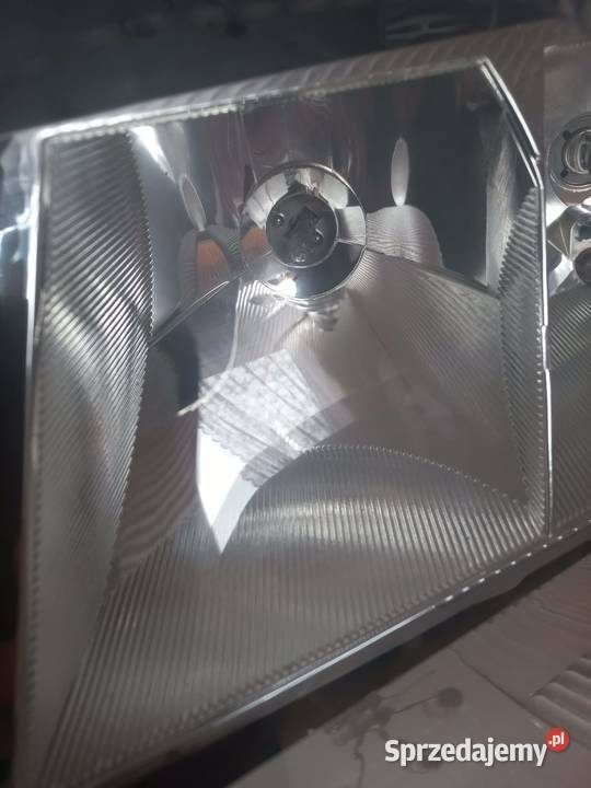 Lewa lampa passat B5 Oborniki