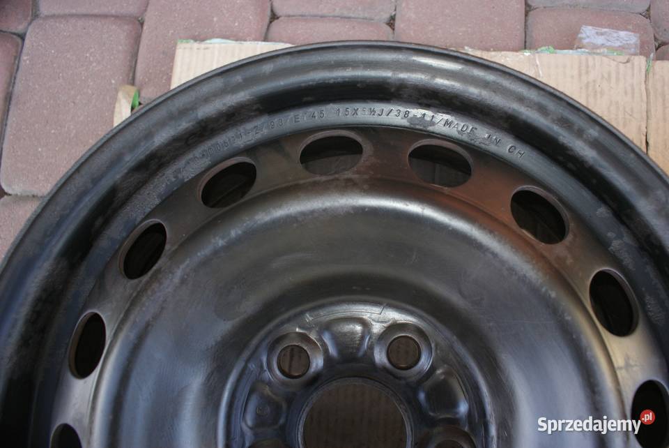 Stalowe Toyota 15 5x100 ET45 Yaris IVAvensis Nozdrzec