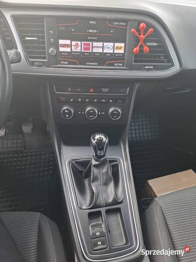 Leon 12tsi 110 2017 super stan bogata wersja Leon wielkopolskie Jarocin sprzedam