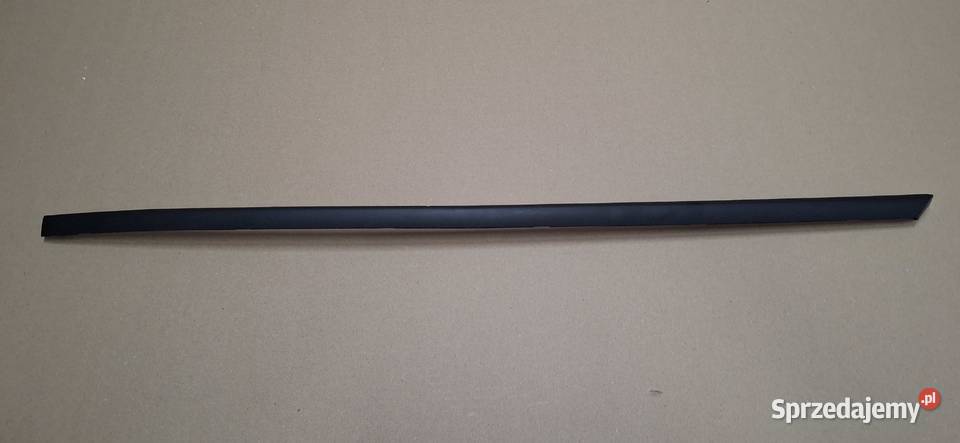 SEAT LEON IV 4 LISTWA SZYBY CZOŁOWEJ PRAWA Bieleń sprzedam