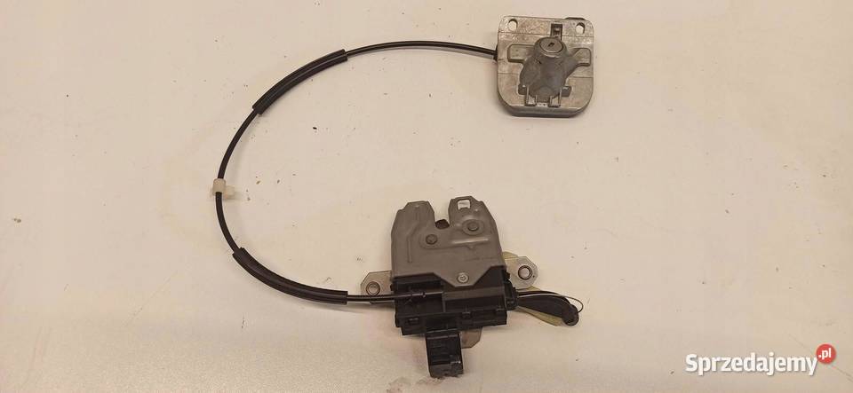 VOLVO S40 ZAMEK KLAPY BAGAŻNIKA 31335048