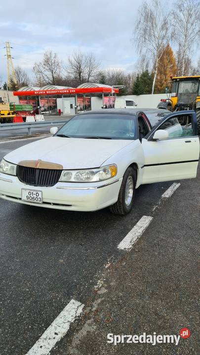 Lincoln Town limuzyna Jedlicze